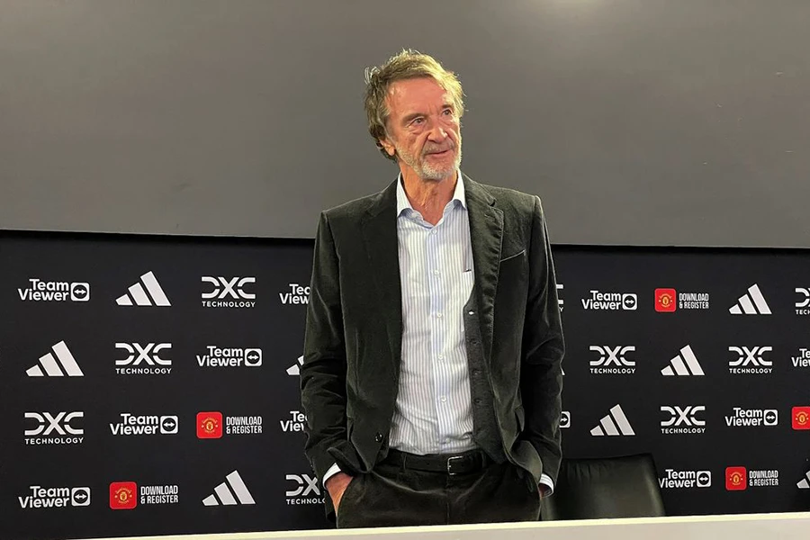 Sir Jim Ratcliffe khẳng định môi trường làm việc độc hại ở MU là "mồ chôn" các HLV. ẢNH: PA sir-jim-ratcliffe-mu.jpeg