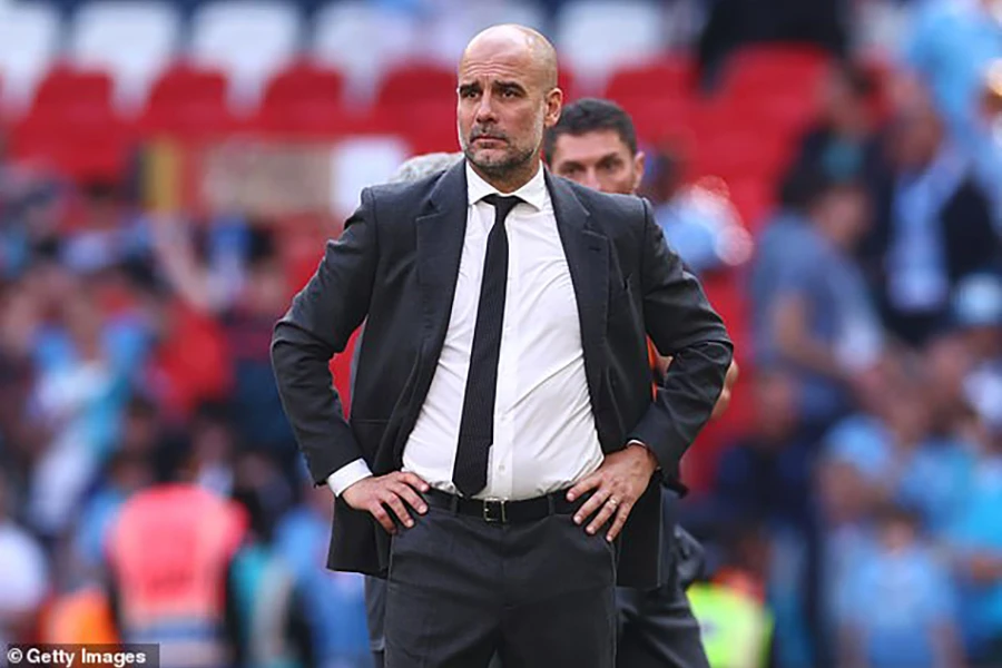 Pep Guardiola bất lực chứng kiến Man City thua trận chung kết FA Cup trước Man United. ẢNH: GETTY pep-guardiola-man-city.jpg