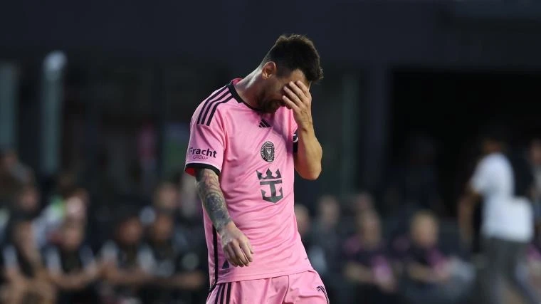 Messi không cứu nổi Inter Miami. Ảnh: Sporting News messi-inter-miami.jpeg
