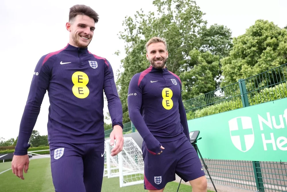 Luke Shaw may mắn vẫn có tên trong danh sách tuyển Anh dự Euro 2024. ẢNH: GETTY luke-shaw-euro-2024.jpg
