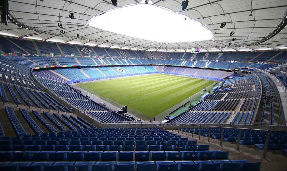 Sân Volksparkstadion Hamburg. ẢNH: GETTY san-van-dong-euro-2024-2.jpg