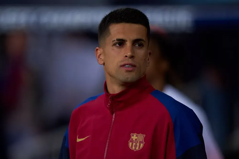 Cancelo vẫn còn "cay" HLV Pep Guardiola vì anh mất suất đá chính ở Man City trước khi phải sang CLB khác dưới dạng cho mượn. ẢNH: GETTY Cancelo-man-city.jpg