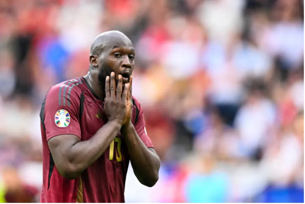 Lukaku bỏ lỡ cơ hội khó tin trong trận đấu với Slovakia. Ảnh: GETTY Bỏ lỡ cơ hội khó tin, Lukaku