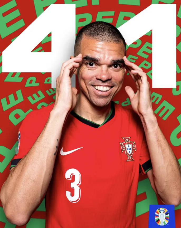 Pepe lập kỷ lục Euro là cầu thủ lớn tuổi nhất ra sân. ẢNH: UEFA ky-luc-euro-pepe.png