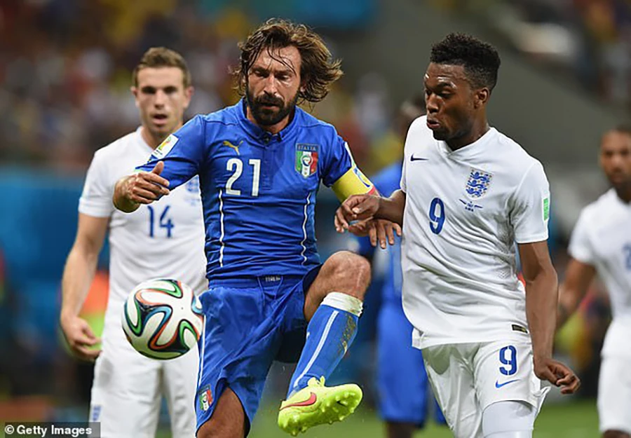 Alexander-Arnold không thể là Andrea Pirlo. ẢNH: GETTY pirlo-euro-2024.jpg