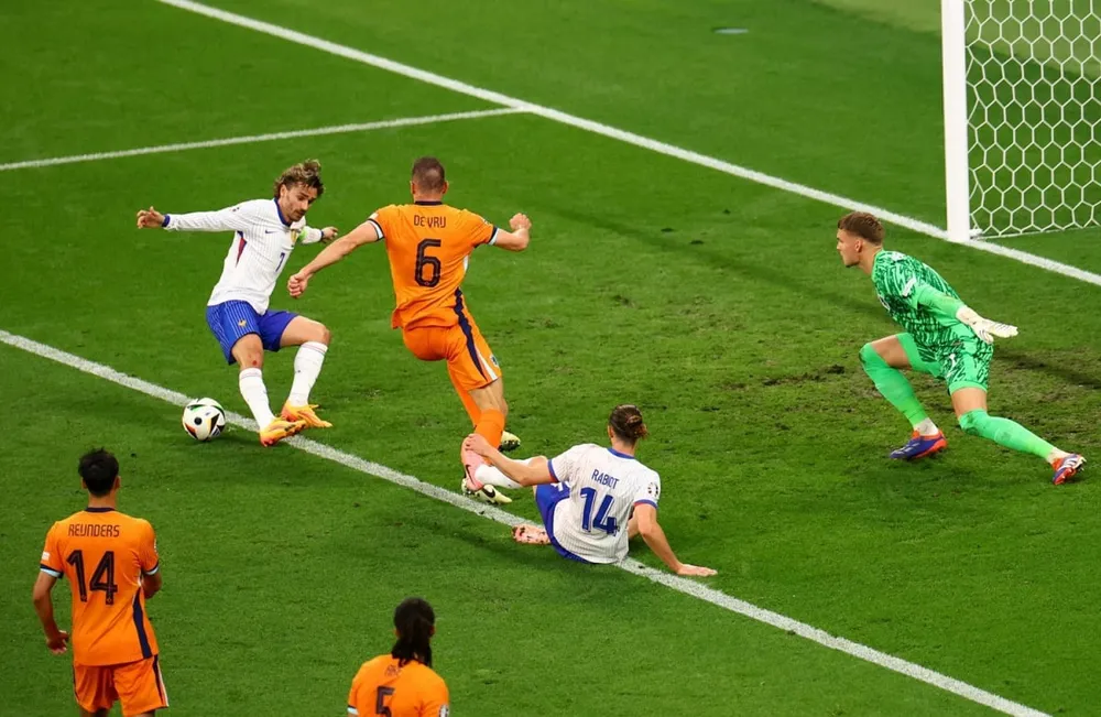 Griezmann có nhiều tình huống bỏ lỡ khó tin. Ảnh: Reuters IMG_9155.jpeg