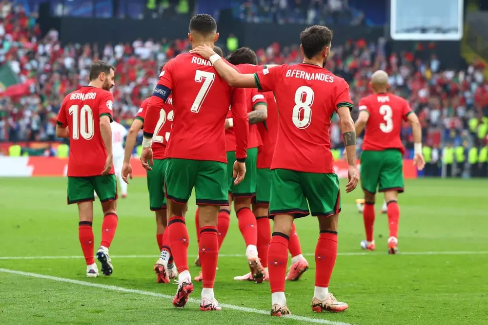Ronaldo lại phá kỷ lục Euro khi trở thành cầu thủ kiến tạo nhiều nhất lịch sử giải đấu. ẢNH: GETTY Ronaldo lại phá kỷ lục Euro