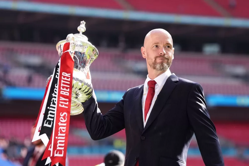 Ten Hag ký hợp đồng cực khủng với MU trị giá 27 triệu bảng Anh có thời hạn 2 năm. ẢNH: PA Ten Hag ký hợp đồng cực khủng với MU