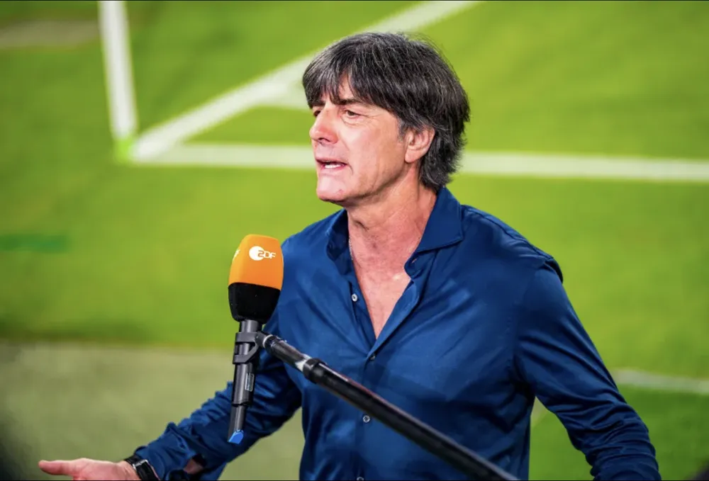 HLV Joachim Low đã khiến Musiala từ bỏ tuyển Anh để chọn đội tuyển Đức. ẢNH: GETTY joachim-low.png