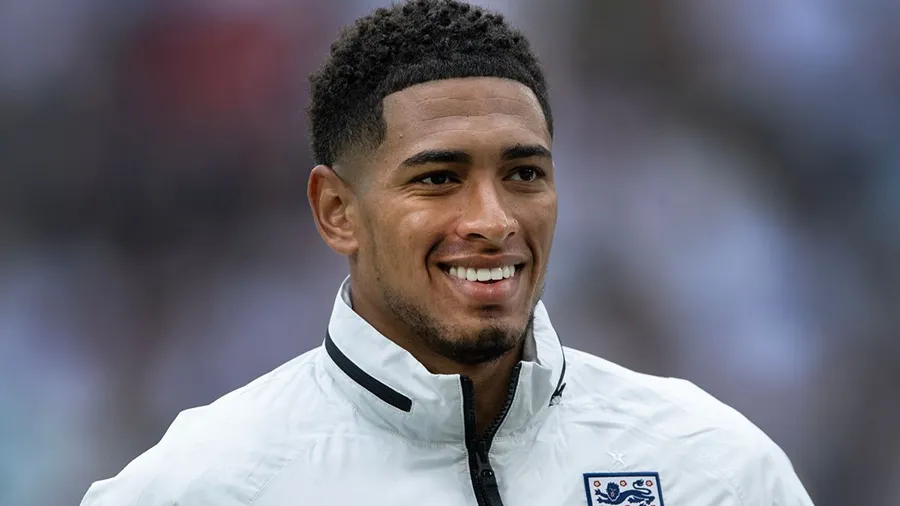 Bellingham được cho là sẽ kiếm nhiều tiền hơn Ronaldo nhờ các hoạt động quảng cáo. bellingham-euro-2024.jpg