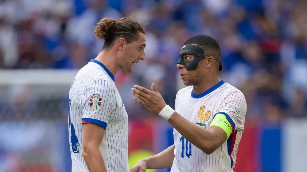 Rabiot chỉ trích Mbappe không có phong độ cao trước thềm bán kết Euro 2024. ẢNH: GETTY mbappe, rabiot,bán kết Euro 2024