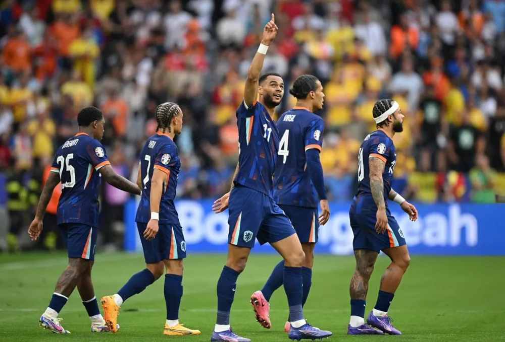 Hà Lan dần lấy lại niềm tin từ CĐV sau lọt vào vòng bán kết Euro 2024. Ảnh: Reuters euro-2024-ha-lan.jpeg