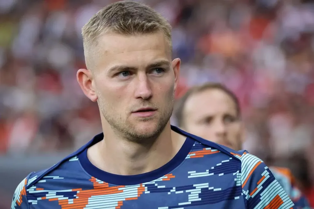 De Ligt cũng sắp gia nhập Manchester United. ẢNH: GETTY DE-LIGT-MU.jpg