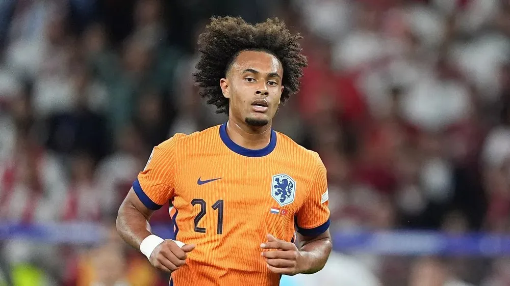 Zirkzee chắc chắn sẽ là người của MU sau khi quá trình kiểm tra y tế hoàn tất. ẢNH: GETTY MANCHESTER-UNITED-Zirkzee.jpg