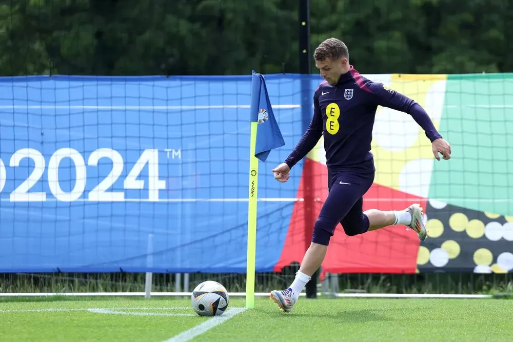 Kieran Trippier đã tập luyện trở lại và sẵn sàng đá chính trận chung kết Euro 2024. ẢNH: GETTY Trippier-euro-2024.jpg