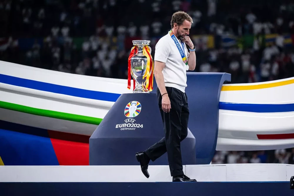 HLV Gareth Southgate lần thứ hai cùng đội tuyển Anh thua ở chung kết Euro. ẢNH: GETTY southgate,đội tuyển Anh