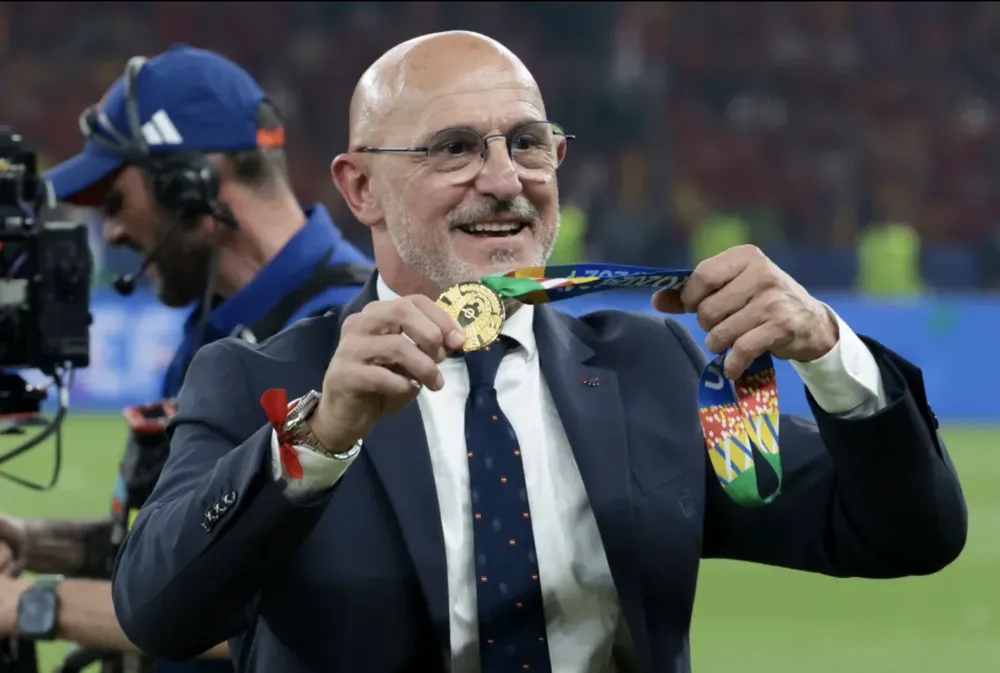 HLV Luis de la Fuente gây sốc khi muốn chia tay tuyển Tây Ban Nha để dẫn dắt đồng chủ nhà World Cup 2026 Mỹ. ẢNH: GETTY tay-ban-nha-Luis-De-la-Fuente.png