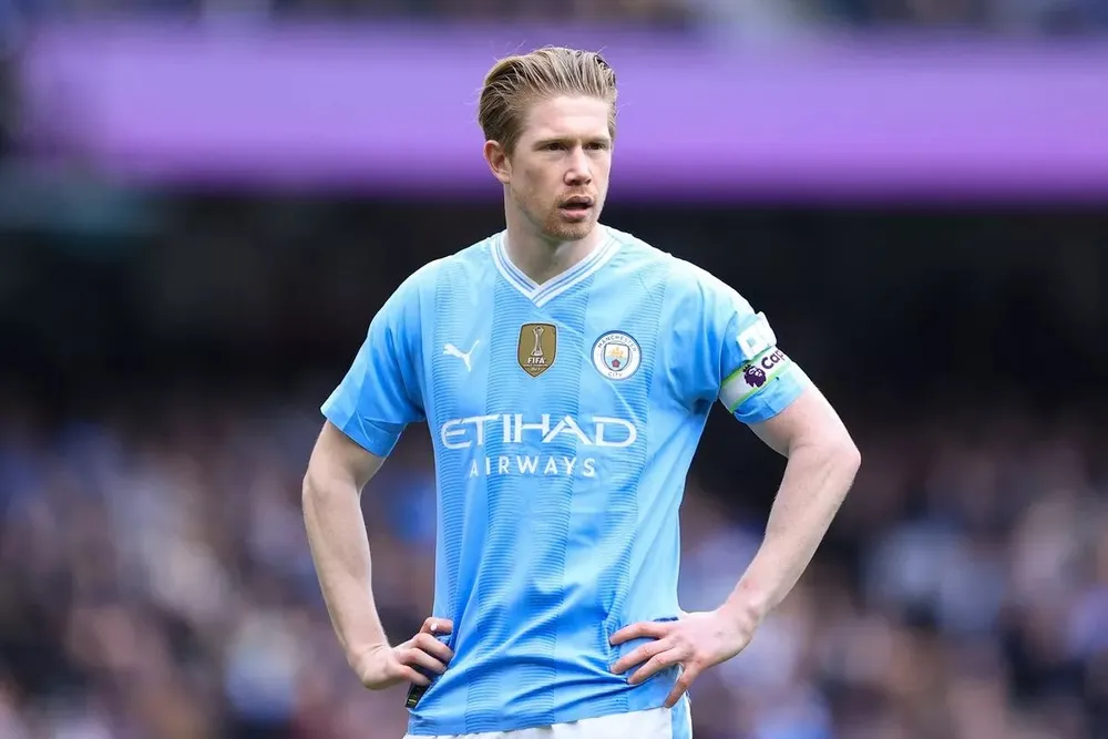 De Bruyne vẫn cân nhắc rời Man City để kiếm bản hợp đồng lớn cuối cùng trong sự nghiệp. ẢNH: GETTY de-bruyne-man-city.jpg