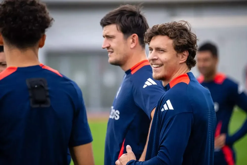 Maguire và Lindelof có thể rời MU vào mùa hè này. ẢNH: GETTY MANCHESTER-UNITED-LINDELOF-MAGUIRE.jpg