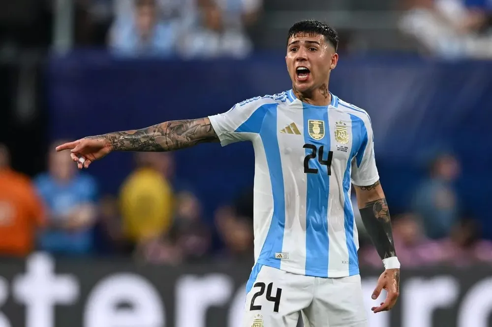 Enzo Fernandez đưa ra lời xin lỗi công khai cách đây 2 tuần. ẢNH: GETTY argentina-enzo-fernandez.jpg