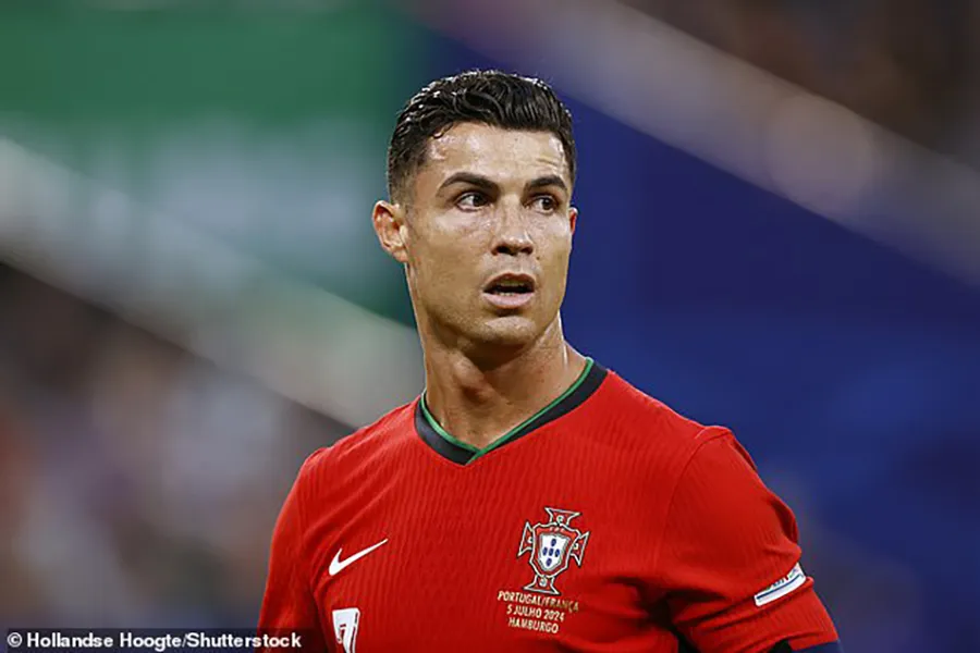 ronaldo-bo-dao-nha.jpg