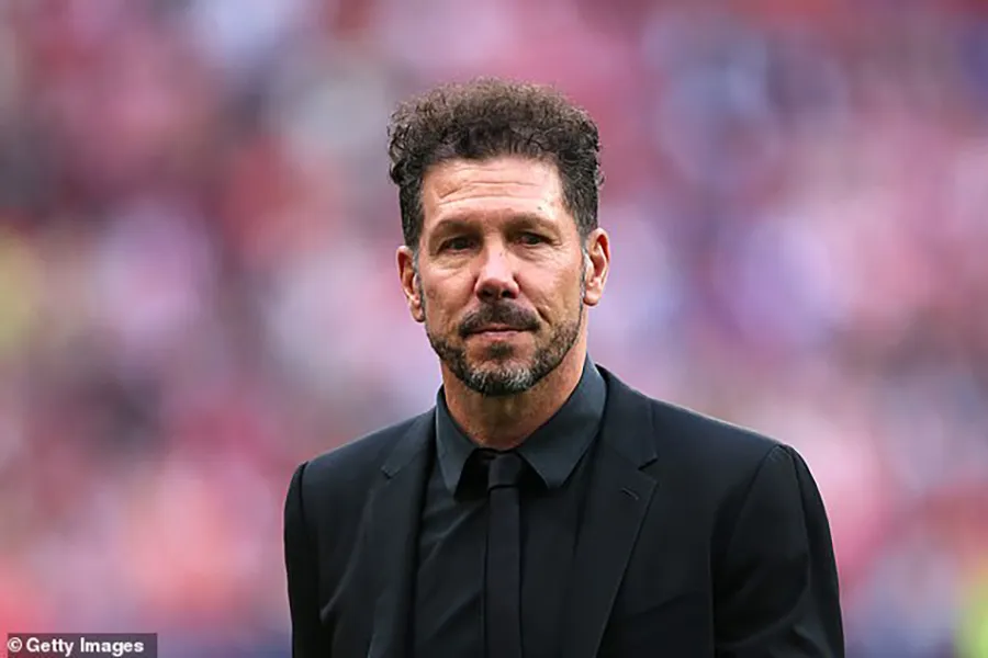 HLV Diego Simeone của Atletico Madrid rất muốn chiêu mộ người đồng hương Argentina Julian Alvarez. ẢNH: GETTY atletico-madrid-simeone.jpg
