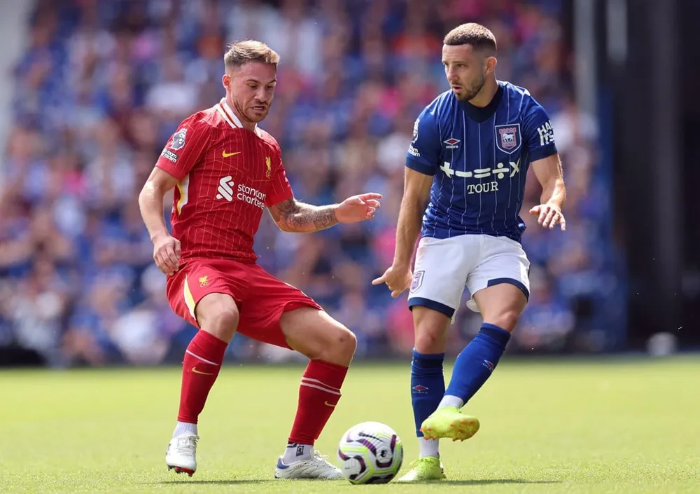 Ipswich Town có hiệp 1 thi đấu thành công khi tạo ra rất nhiều khó khăn cho Liverpool. Ảnh: Getty liverpool-premier-league.jpg