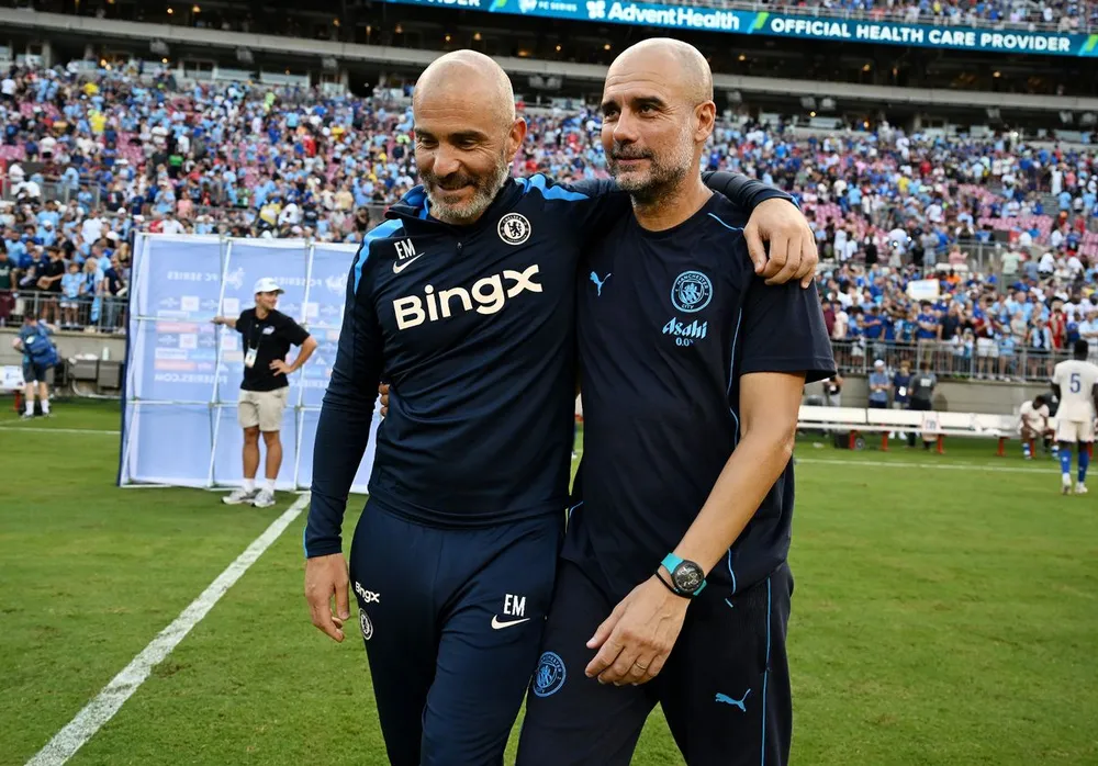 Pep Guardiola đối đầu với trợ lý cũ của mình tại Man City là Enzo Maresca, người đang là HLV trưởng Chelsea. ẢNH: GETTY man-city-pep-guardiola.jpeg