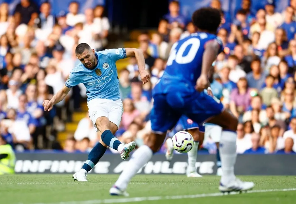 Kovacic ấn định chiến thắng 2-0 cho Man City trước Chelsea trên sân Stamford Brigde. Ảnh: Reuters man-city-chelsea.jpg