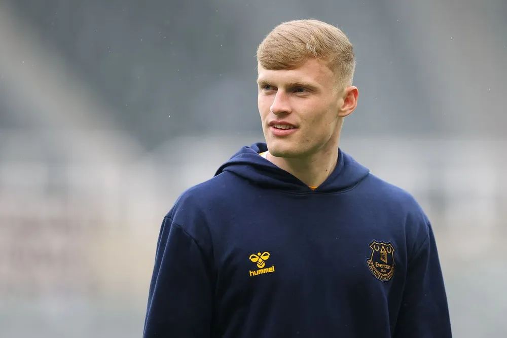 Branthwaite là trung vệ tài năng của bóng đá Anh. ẢNH: GETTY Branthwaite-everton-mu.jpeg