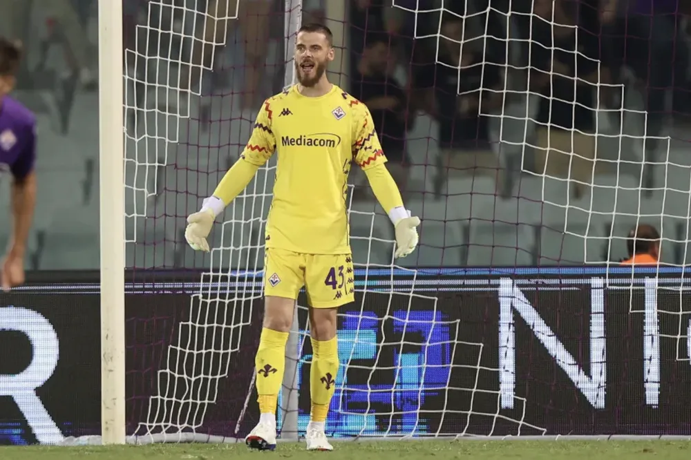 De Gea hứng chịu ác mộng trong ngày trở lại thi đấu chính thức. ẢNH: GETTY De Gea hứng chịu ác mộng