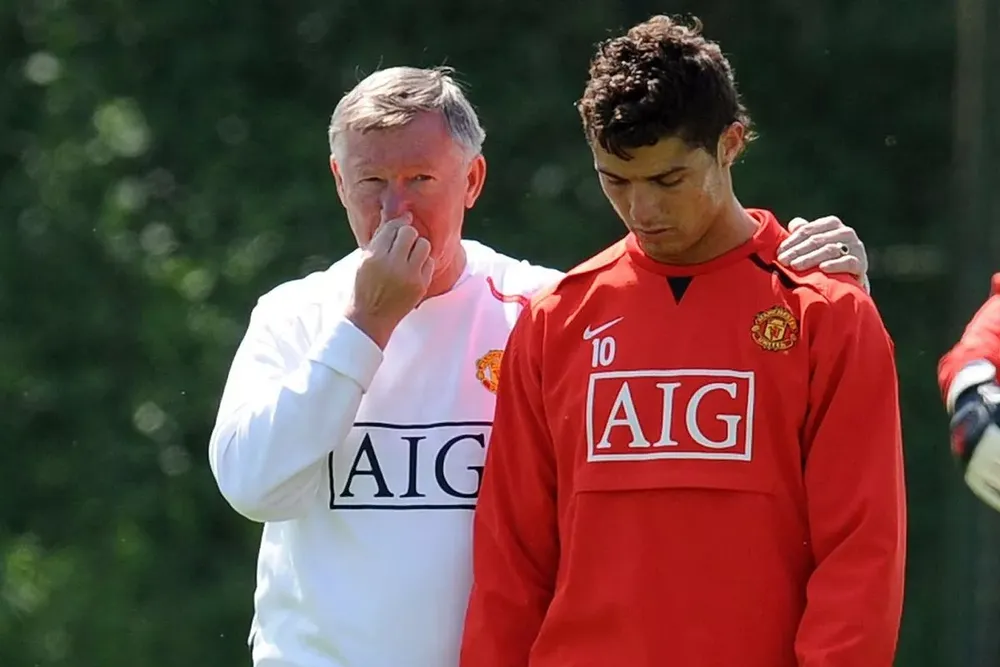 Sir Alex Ferguson đã biến Ronaldo thành siêu sao thế giới. ẢNH: GETTY Ronaldo kết thúc sự nghiệp trong cổ tích