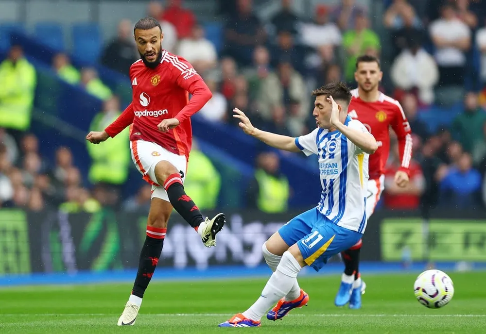 MU cần cải thiện rất nhiều sau khi MU thua cay đắng phút chót trước Brighton ở vòng 2 Premier League. Ảnh: Getty IMG_9597.jpeg