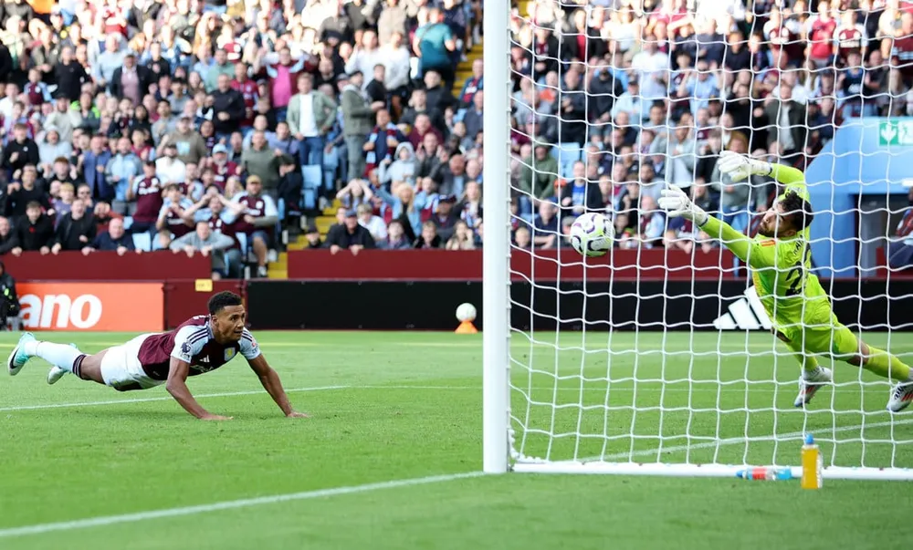 Aston Villa chỉ biết tự trách mình khi bỏ lỡ nhiều cơ hội ngon ăn. Ảnh: Getty aston-villa-premier-league.jpeg