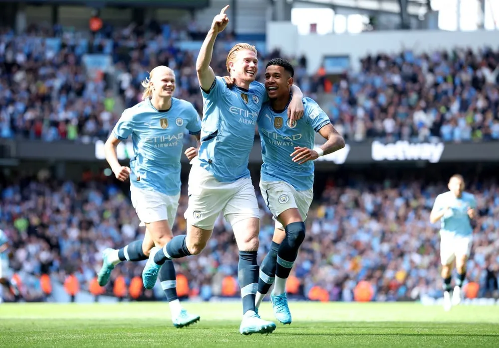 Sức mạnh không thể ngăn cản của Man City được duy trì nhờ sự ổn định của dàn cựu binh. Ảnh: Getty MAN-CITY-KHONG-THE-NGAN-CAN-WEST-HAM.jpg
