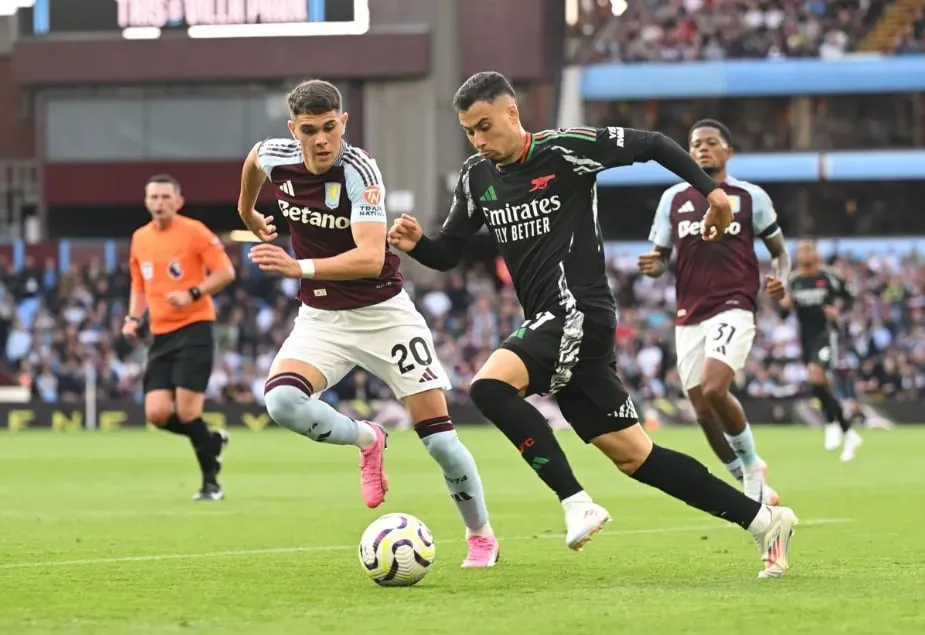 Arsenal đang quyết tâm mang về 3 điểm để tạm leo lên vị top 1 nhưng họ sẽ gặp thử thách khó chịu ở vòng 3 Premier League. Ảnh: Getty premier-league-arsenal.jpg
