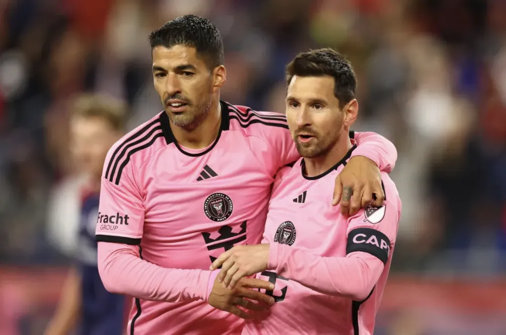 Suarez và Messi tại Inter Miami. ẢNH: GETTY inter-miami-messi-suarez.png
