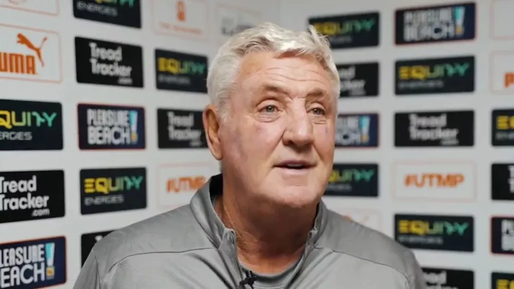 Steve Bruce vừa nhận chức HLV trưởng Blackpool. ẢNH: BLACKPOOL FC mu-steve-bruce.jpg