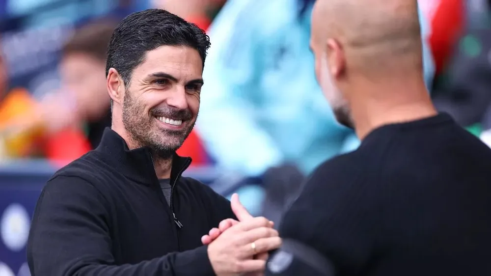 HLV Pep Guardiola khẳng định ông không có vấn đề gì với HLV Mikel Arteta. ẢNH: GETTY HLV Pep Guardiola,Arteta,Arsenal,Man City
