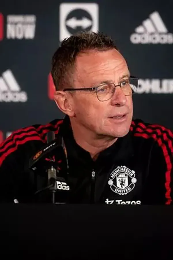 Phil Jones cho biết "Ralf Rangnick là HLV làm nhục tôi". ẢNH: GETTY ralf-rangnick-mu.jpg