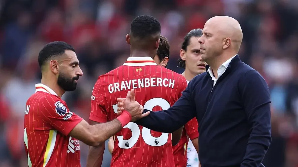 Arne Slot khẳng định Liverpool không biết mình mạnh đến mức nào vì chỉ mới thắng 1 đội bóng mạnh là MU. ẢNH: GETTY Liverpool không biết mình mạnh đến mức nào