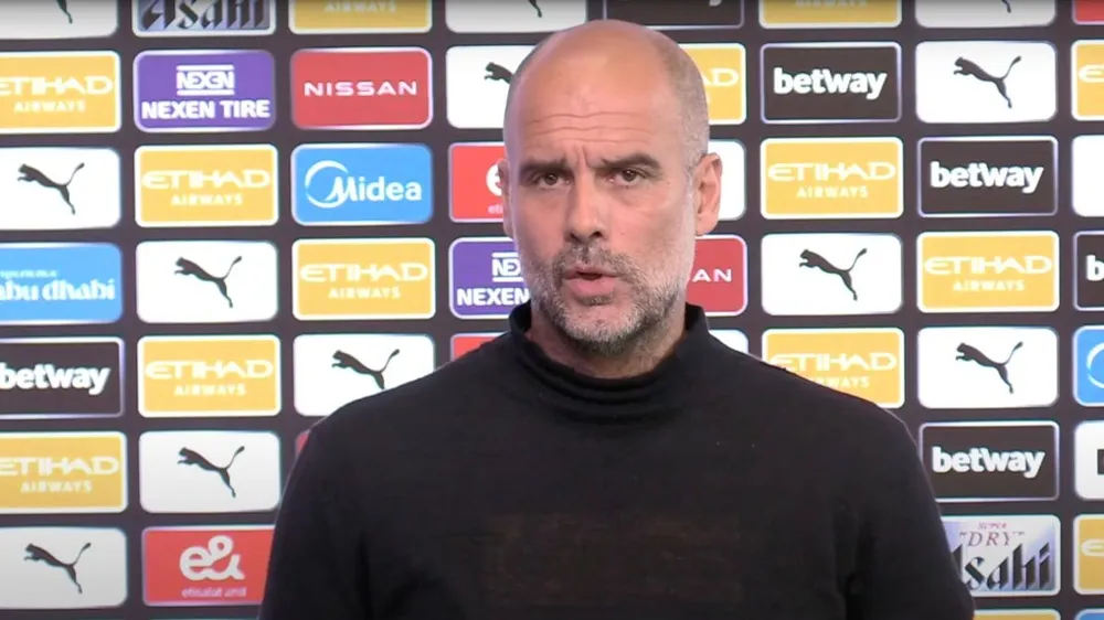 Khó chịu với thông điệp khó hiểu, Pep Guardiola yêu cầu Arteta đừng mập mờ, trả lời rõ ràng. ẢNH: GETTY Pep Guardiola yêu cầu Arteta đừng mập mờ
