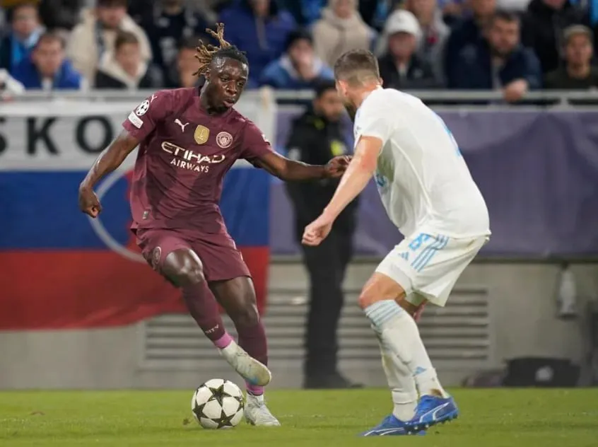 Premier League toàn thắng ở Champions League