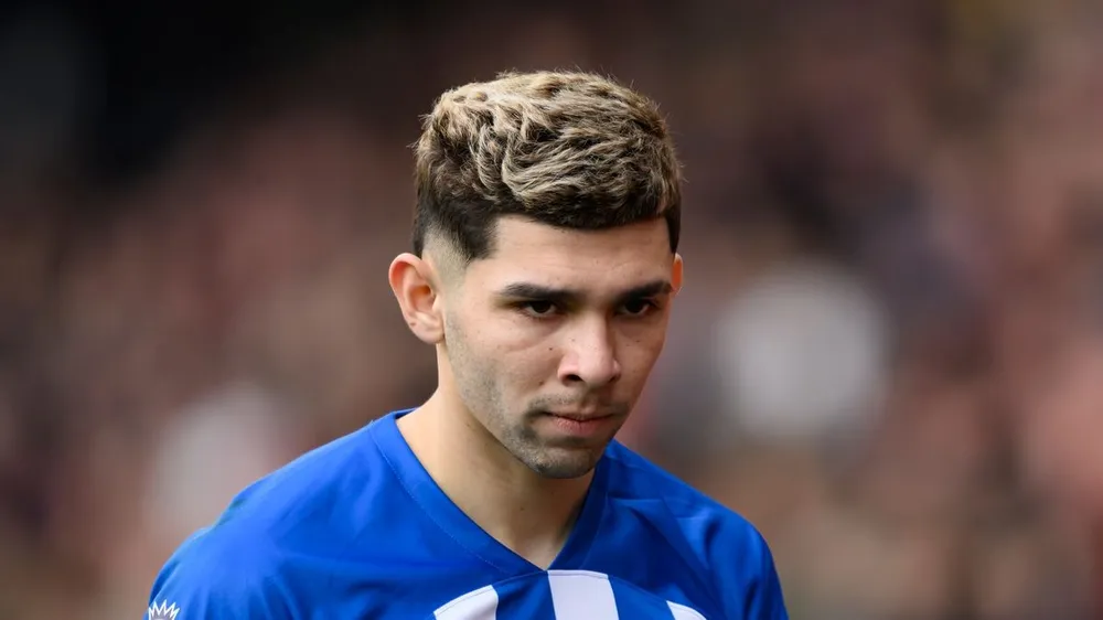 ngôi sao của Premier League suýt chết trên máy bay