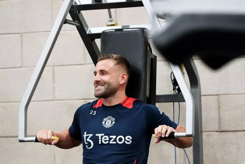 Luke Shaw vẫn bị chấn thương hành hạ chưa đá cho MU trận nào ở mùa này. ẢNH: GETTY mu-luke-shaw.jpg