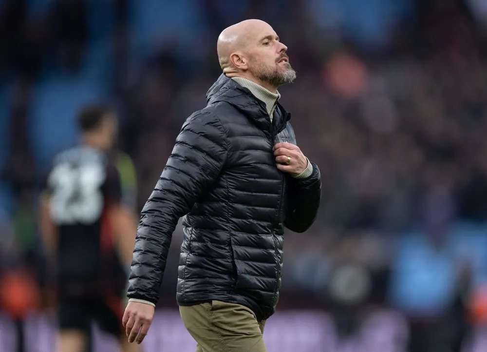 HLV Ten Hag có thể bị MU sa thải bất cứ lúc nào nếu đội vẫn chơi không tốt. ẢNH: GETTY manchester-united-erik-ten-hag.jpg