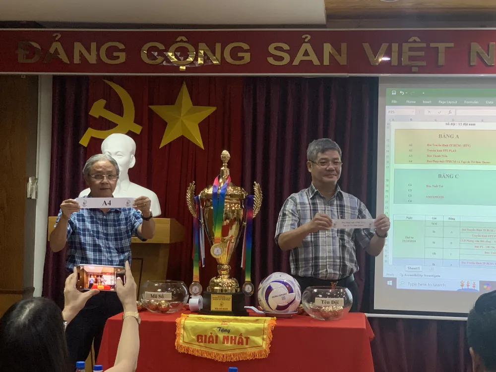Liên quân báo Pháp Luật TP.HCM - Znews vào bảng A tử thần cùng với HTV, Truyền hình FPT Play và báo Thanh Niên. IMG_0201.jpeg