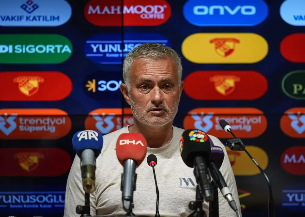 Mourinho nói ông đã bắt đầu hiểu văn hóa bóng đá thích đòi hỏi của fan Thổ Nhĩ Kỳ. ẢNH: GETTY Thổ Nhĩ Kỳ,Fenerbahce,mourinho