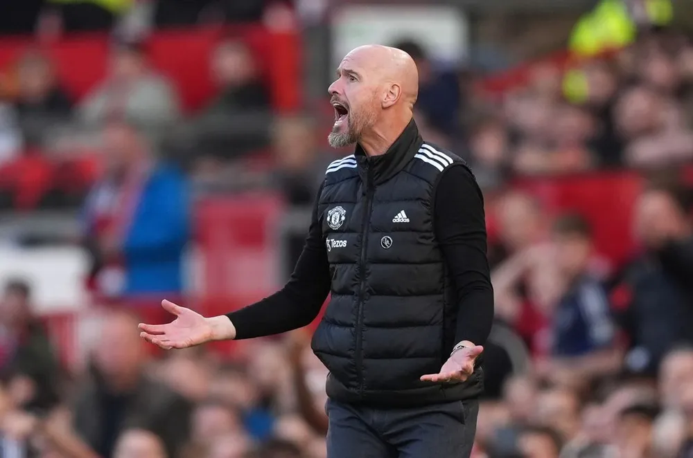 Ten Hag đang chịu áp lực lớn tại MU. ẢNH: GETTY Ten Hag đang chịu áp lực lớn tại MU. ẢNH: GETTY