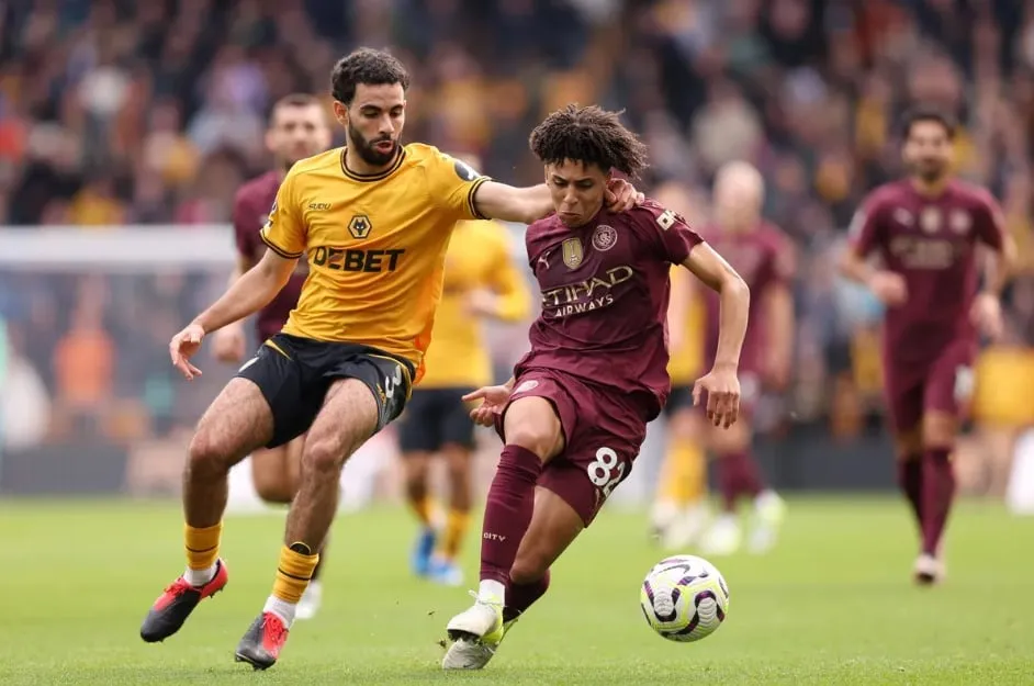 Rico Lewis chưa lấp được khoảng trống do Rodri để lại. Ảnh: Getty SOUTHAMPTON-PREMIER-LEAGUE.jpg
